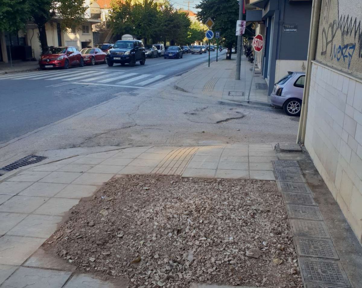 Αποκαταστάσεις Τομών Ασφάλτου, Πλακιδίων Και Τσιμεντοστρώσεων Από Επισκευές Βλαβών Ύδρευσης 