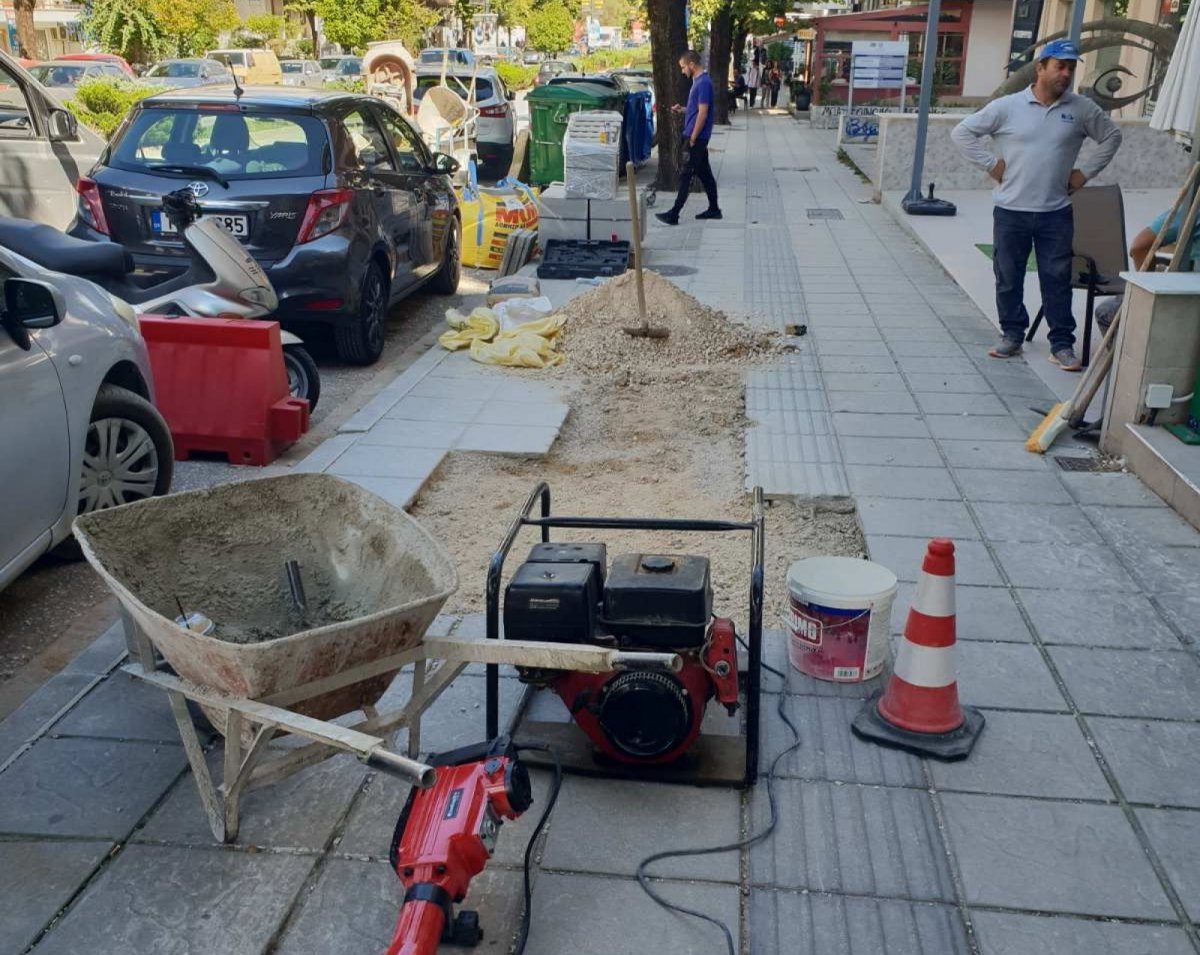 Αποκατάσταση Πλακών Πεζοδρομίων Από Βλάβες Ύδρευσης